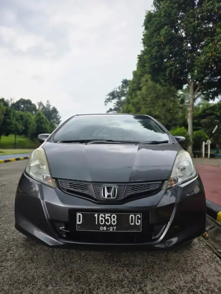 Honda Jazz Hitam 2012 type S