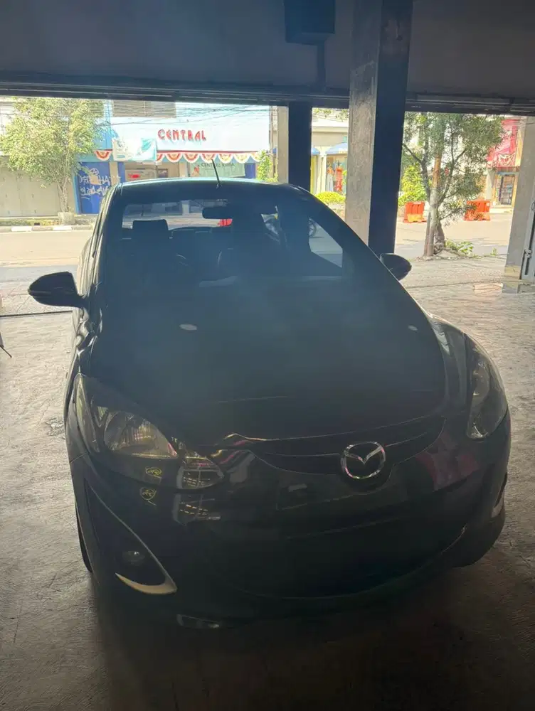 Mazda 2 2010 Bensin