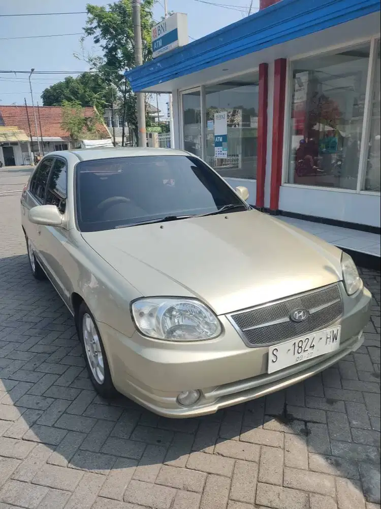 2007 hyundai Avega 1.5 G plat S arif mobil bekas sekoto kediri