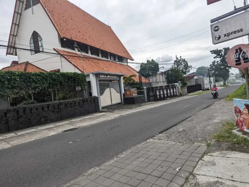 Dekat Tugu Jogja, Tanah Jogja Dalam Ringroad Area Jambon