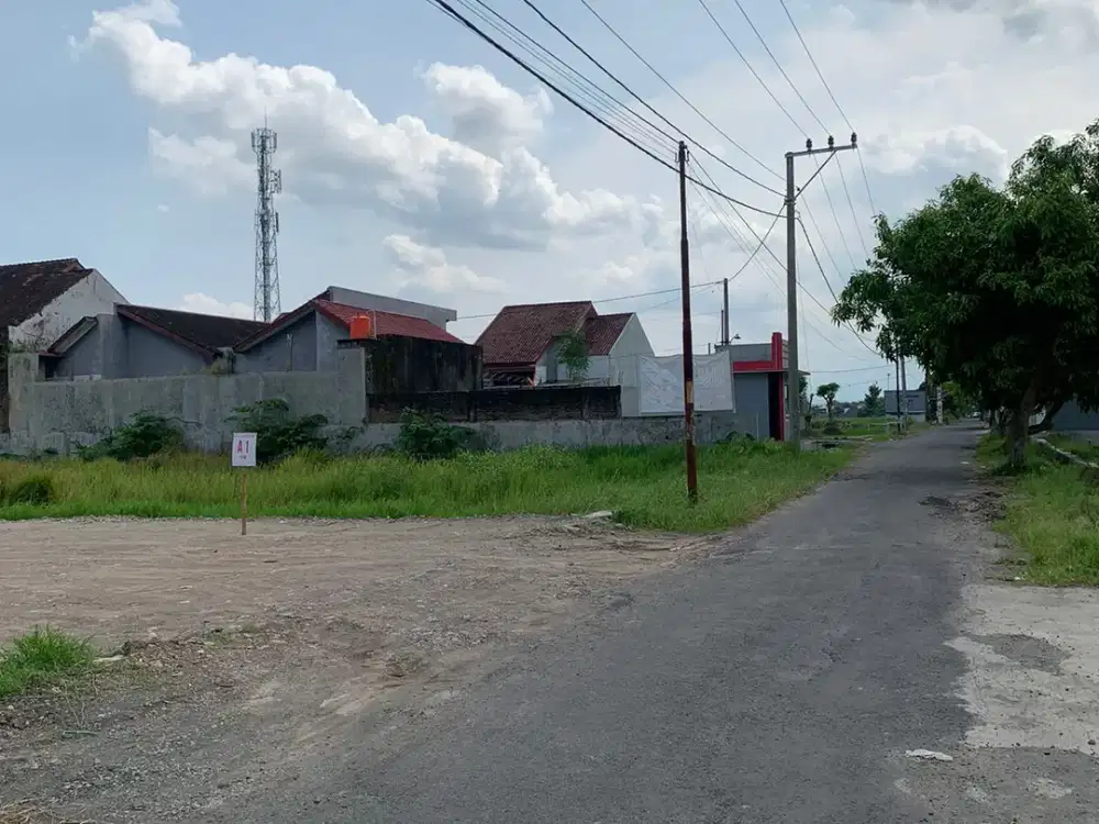 Tanah Colomadu dekat Pak Jokowi di Solo