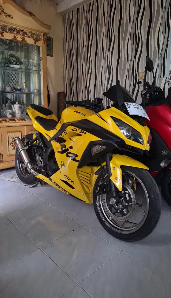 NINJA FI 250 KUNING