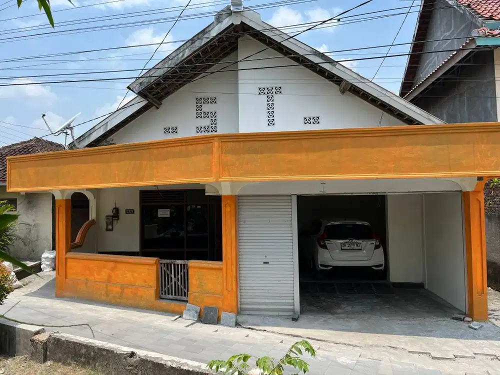 RUMAH / TEMPAT USAHA STRATEGIS DI KOTAGEDE (AKSES MUDAH)