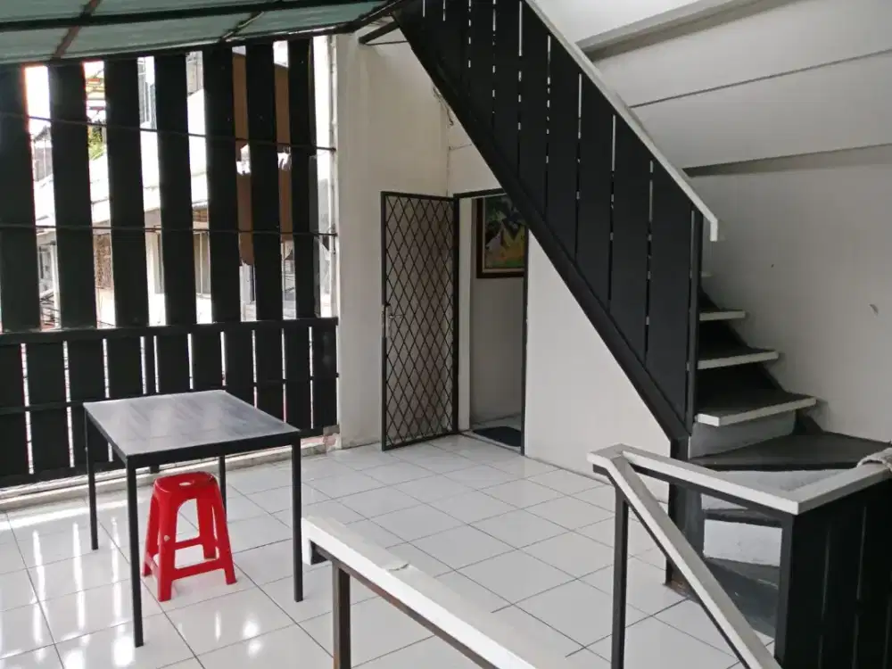 JUAL Rumah Kost Aktif dekat Kampus² di Grogol, Jakarta