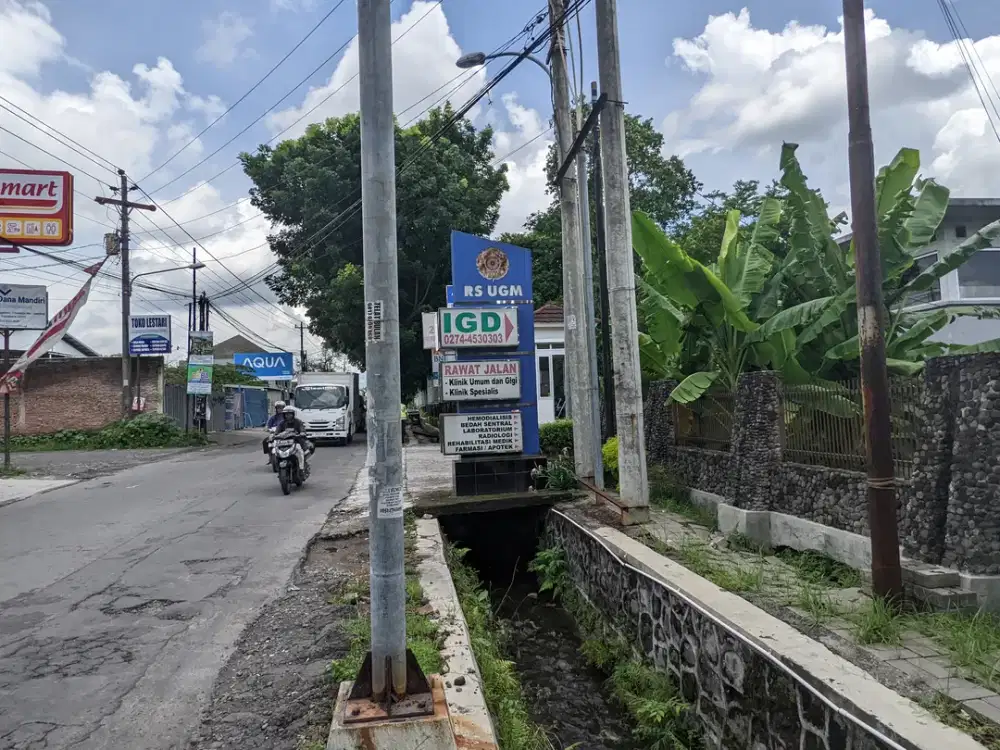 10 MENITAN UGM: Tanah Jogja di Jombor