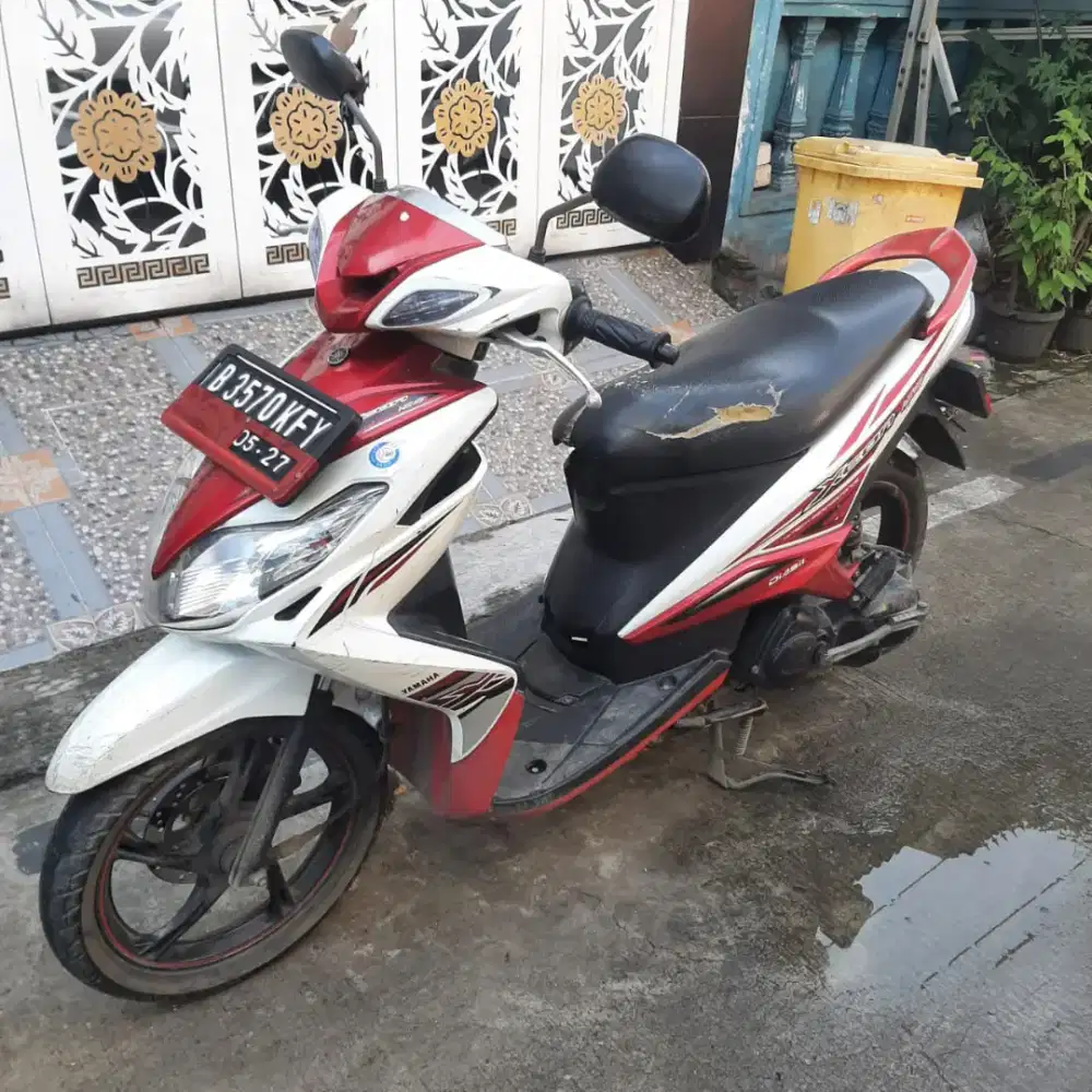Yamaha Xeon 2012 ss lengkap mesin bagus stater tokcer Bekasi Kota