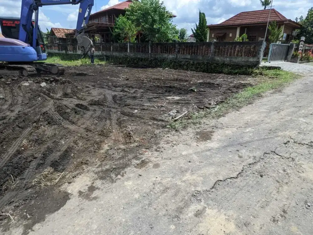 DEKAT UGM: Tanah Pekarangan View Sawah Ngaglik Jakal 8 Jogja