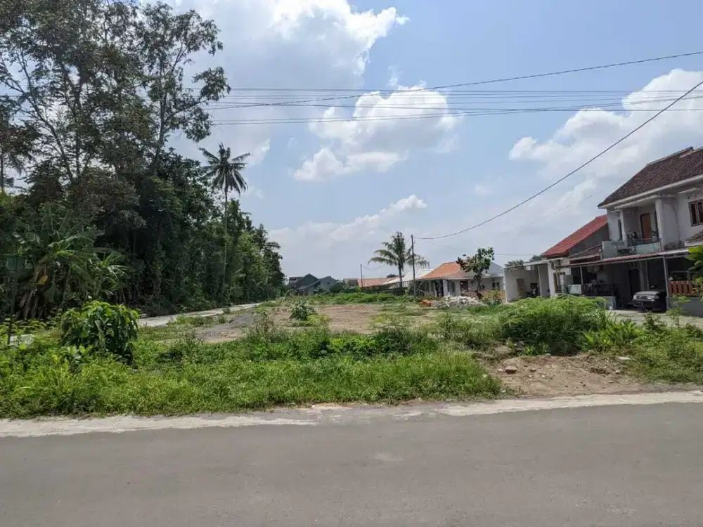 Dekat Stadion Maguwo, Tanah Jogja Luas 150 an, SHM Pekarangan