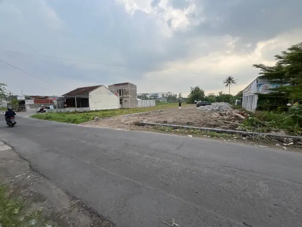 5 MENIT KAMPUS POLTEKES JOGJA: Tanah Banyuraden Dalam ringroad