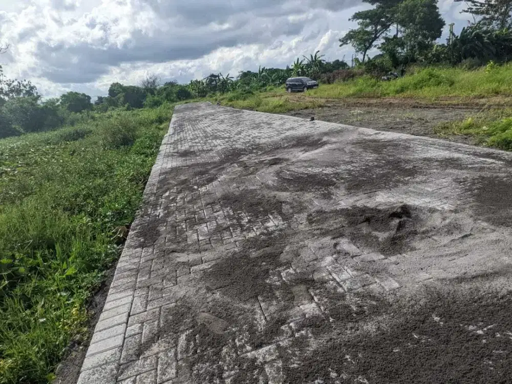 300 METER RSA UGM: Tanah Jogja Dalam Ringroad, Jl Kabupaten