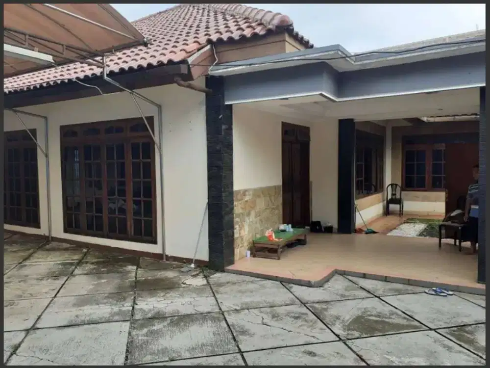 Rumah Botol Jalan Bangka Raya No 17 D Pela Mampang Jakarta Selatan