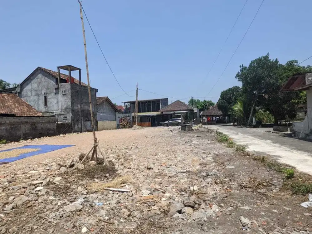 DEKAT PASAR GENTAN: Tanah siap AJB di Jakal 10, Mobil Papasan