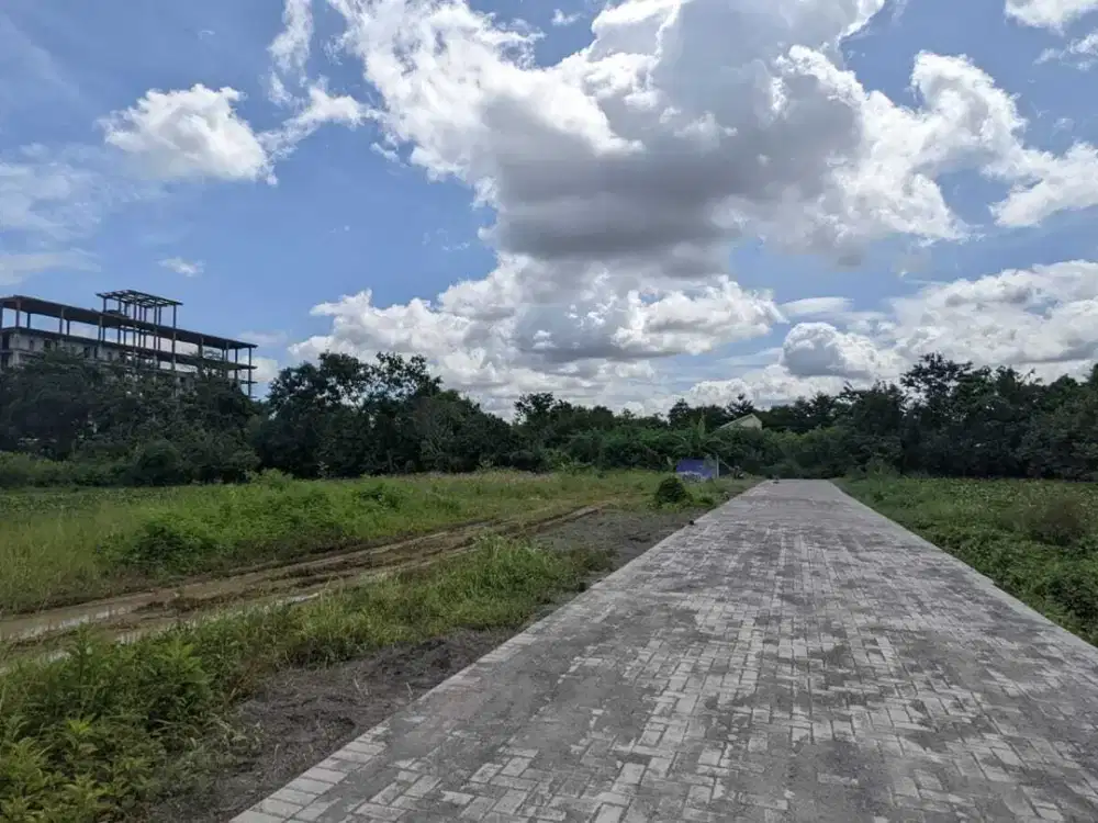 DEKAT MONJALI: Tanah Ringroad Utara Jl Kabupaten, Prospek Kost Villa