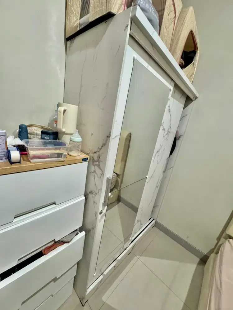 Jual cepat Lemari Baju, rak dapur, kulkas