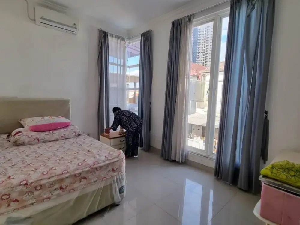 MURAH Rumah Minimalis 2 Lantai Simpang Darmo Regency