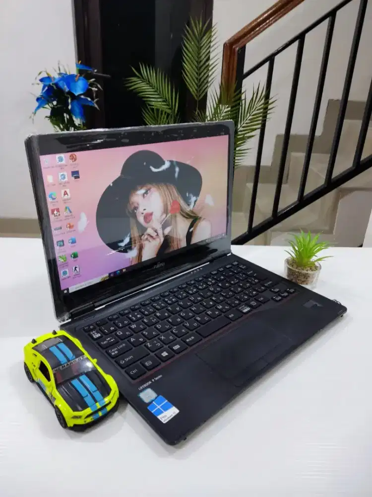 Fujitsu Lifebook Touchscreen Core i7 Ram 8/256gb Ssd Windows 10 COD