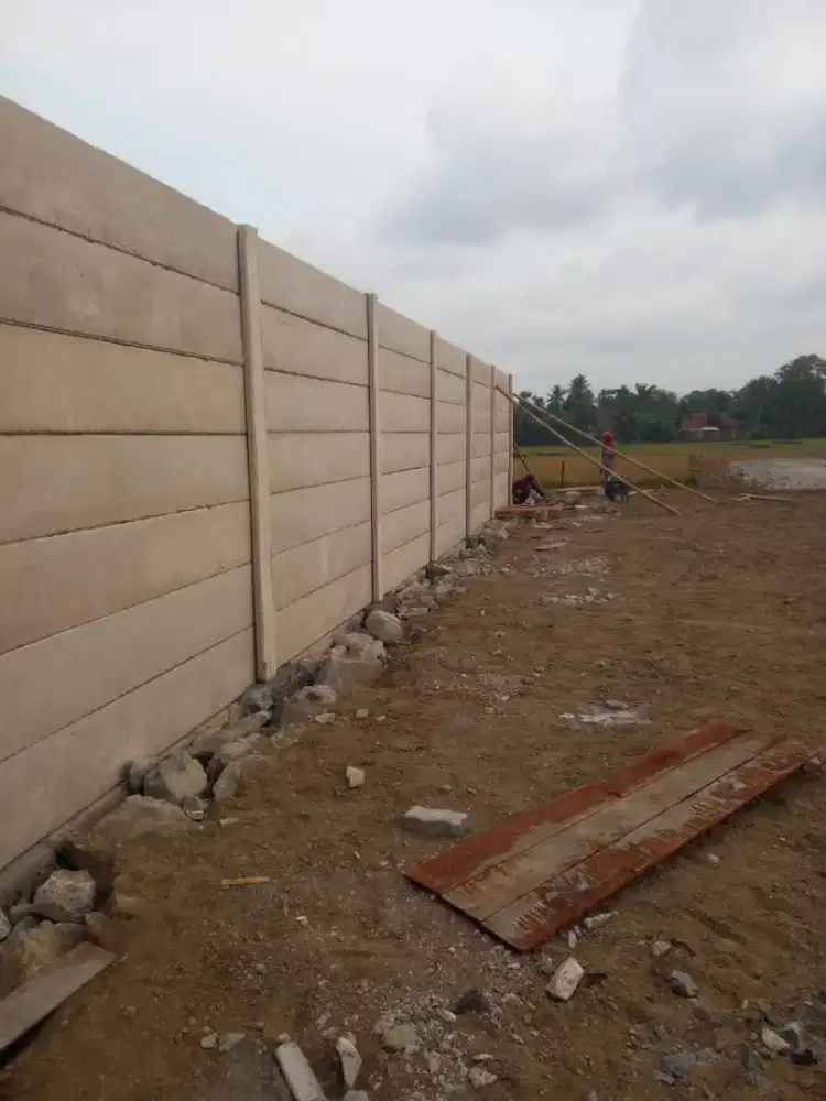 Pagar panel pembatas