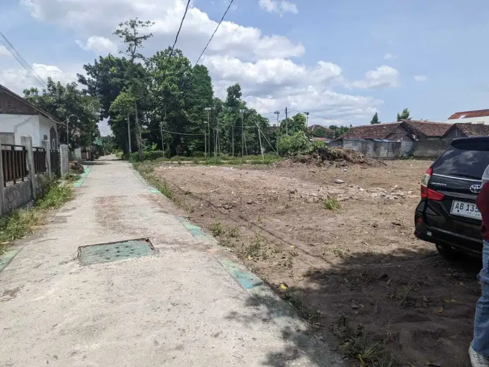 10 Menit JEC Jogja Tanah di Berbah Area Blok O, Mobil Papasan, SHM