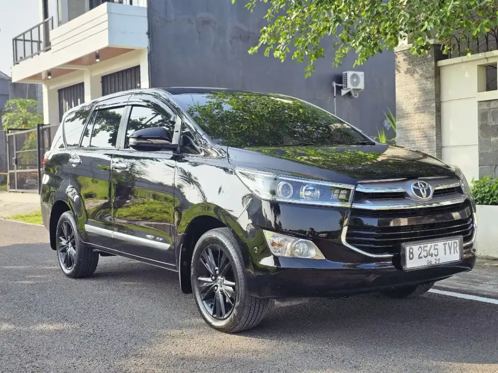 Innova V diesel 2019 automatic