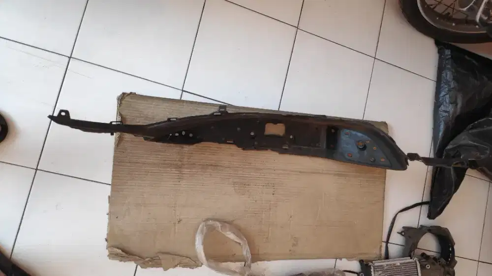 DI JUAL COVER KANAN ATAS BAWAH PCX 160 ORIGINAL