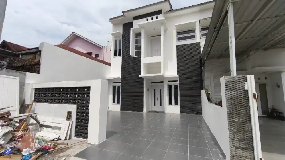 RUMAH SULTAN JALAN BALAM UK 7,5X20