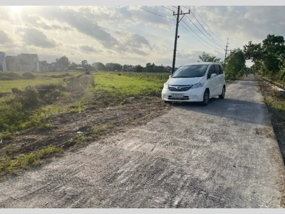 Dekat Ringruad Barat Tanah Jalan Godean KM 7 Sidoarum Sleman