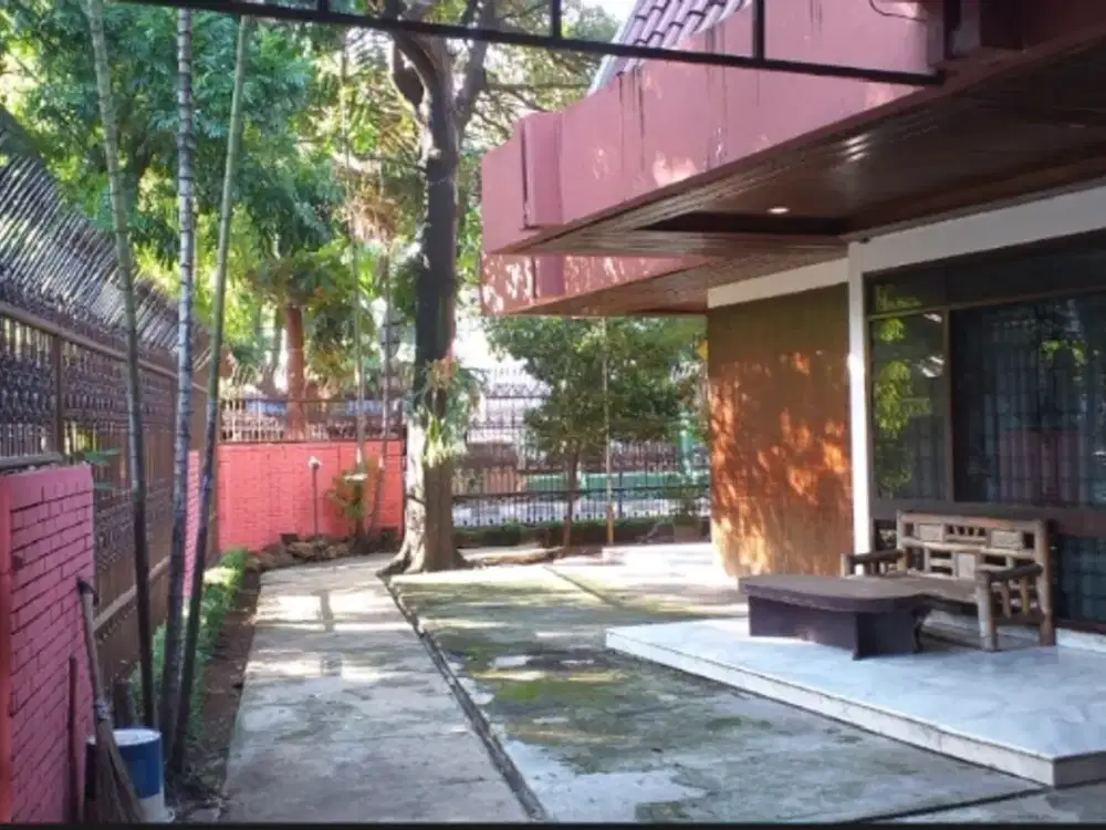 Di Jual Rumah hook Benhil Jakarta Pusat