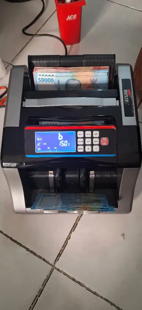 Mesin hitung uang