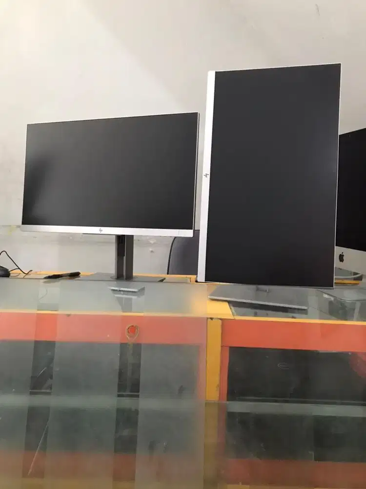 Monitor LED HP 24” Frameless/Bisa Putar