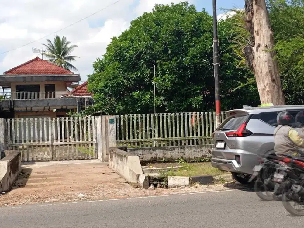 RUMAH POROS JALAN RAYA SUMEDANG KEPANJEN MALANG