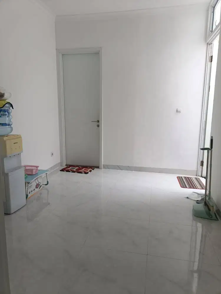 Dijual Rumah Sudah Full Renovasi Dan Berlokasi Strategis di Cakung