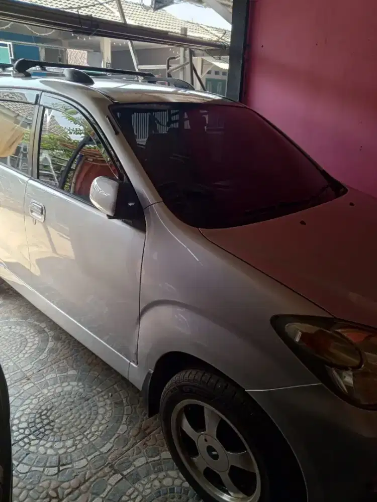 TOYOTA AVANZA MT/2004