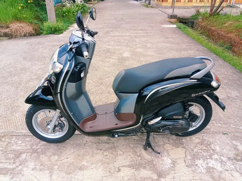 58@:DP:500RB F KAB SCOOPY STYLISH HITAM