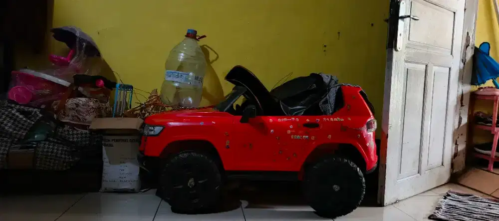 Dijual mobilan remot masih bagus
