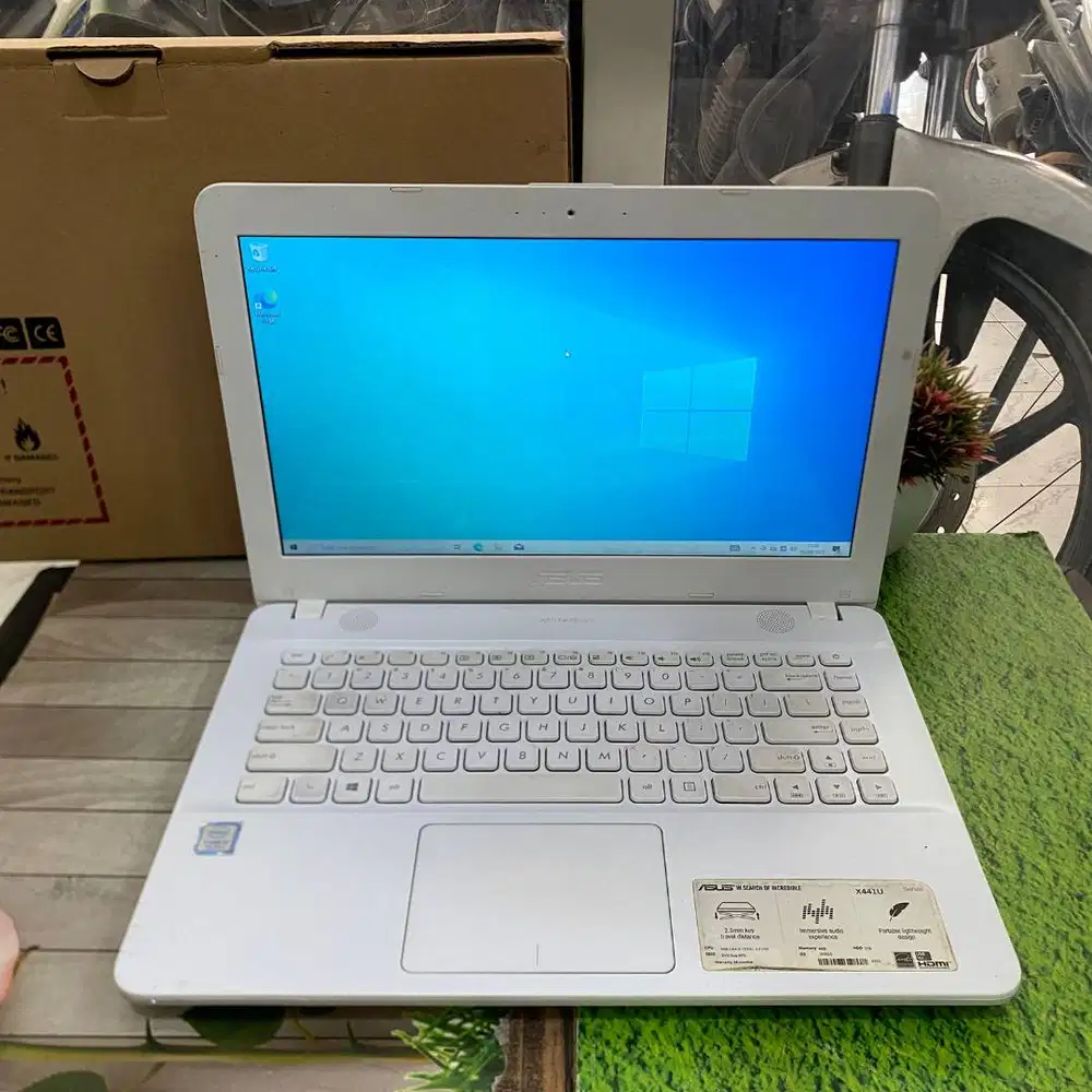 Laptop ASUS X441U Core i3-7020U RAM 8GB SSD 128GB 14 HD Windows 10
