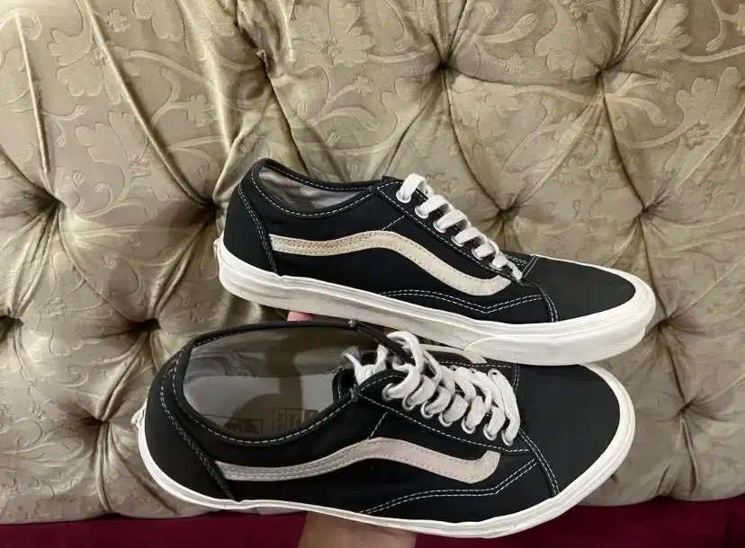 VANS OLD SKOOL TAPERED AUTHENTIC