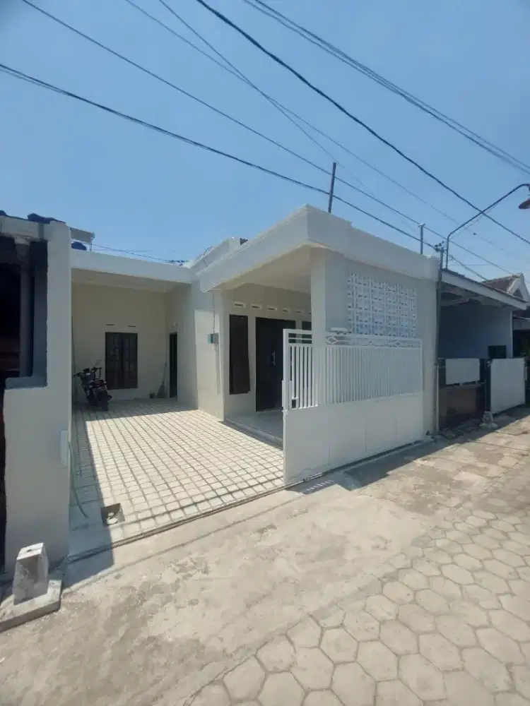 Dijual Rumah dengan Bangunan baru siap huni