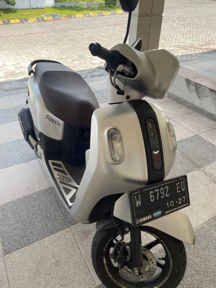 Yamaha Fazzio 125 Hybrid Silver Lux 2022 – Low KM, Luxury, Mulus