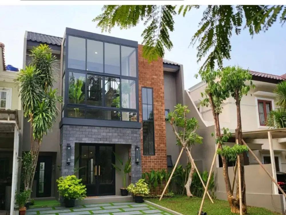 DIJUAL RUMAH MEWAH 3 LANTAI CLUSTER VERSAILLES BSD