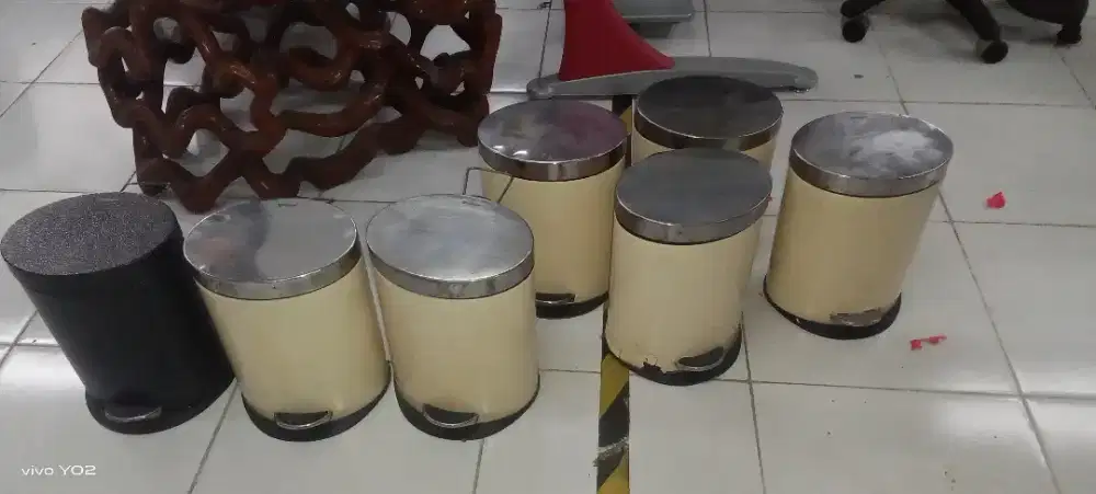 CUCI GUDANG KRISBOW TEMPAT SAMPAH PEDAL