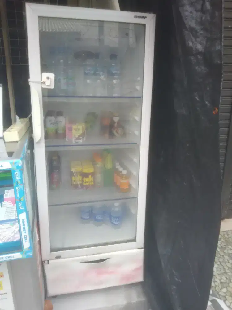 SHOWCASE SHARP cooler