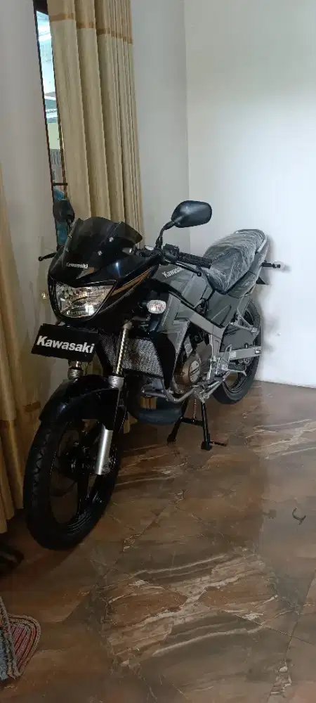 kawasaki Ninja r