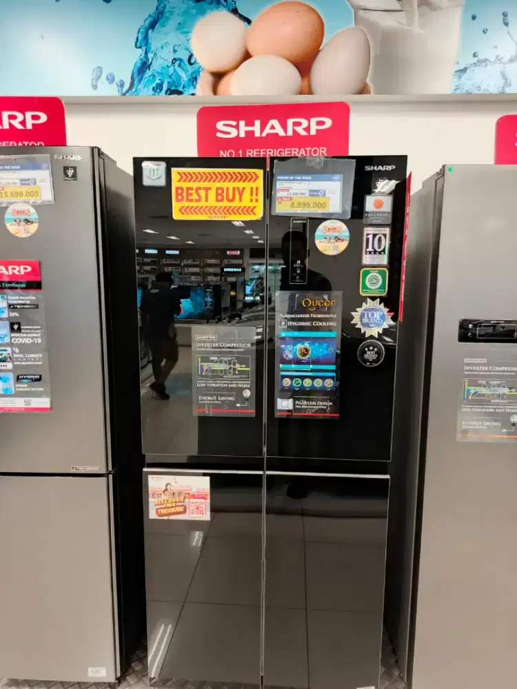 Elektronik city mall Boemi kedaton lt 2,promo spesial kulkas sharp 4 p