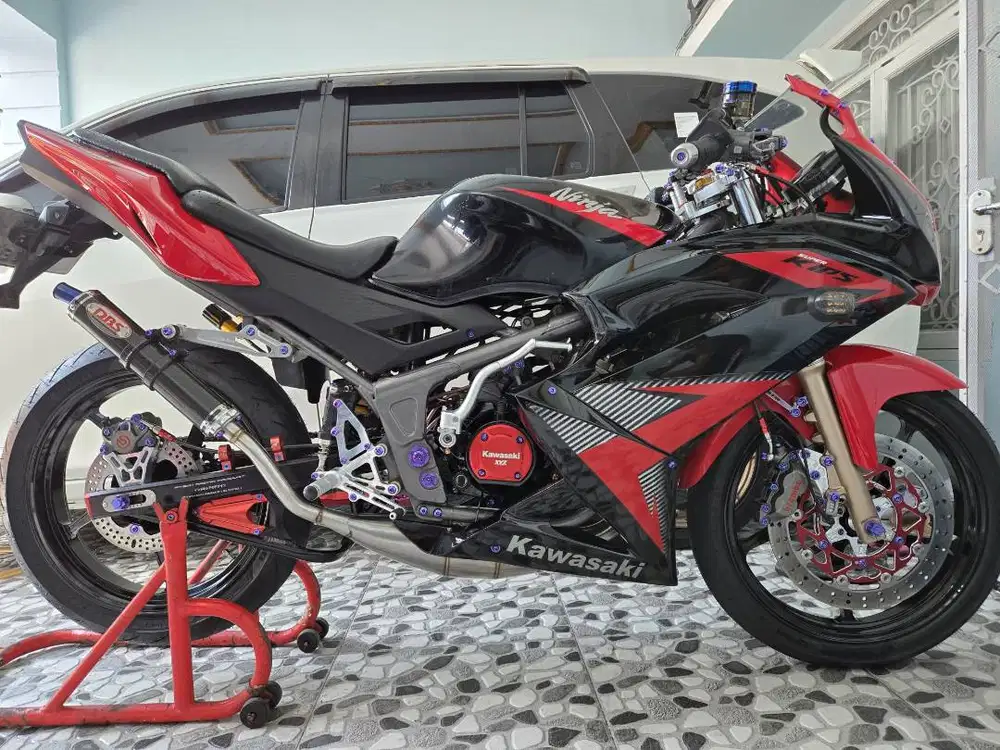 Motor ninja RR tahun 2015 kepemilikan pertama dari baru