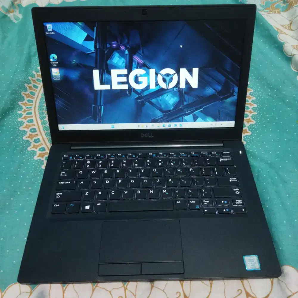 Laptop i7 GEN 8 SSD 256GB/ 8GB RAM backlit keyboard