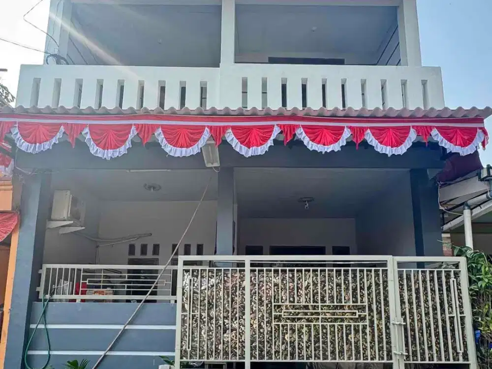 Dijual Rumah 2 lantai siap huni dan semi furnish!