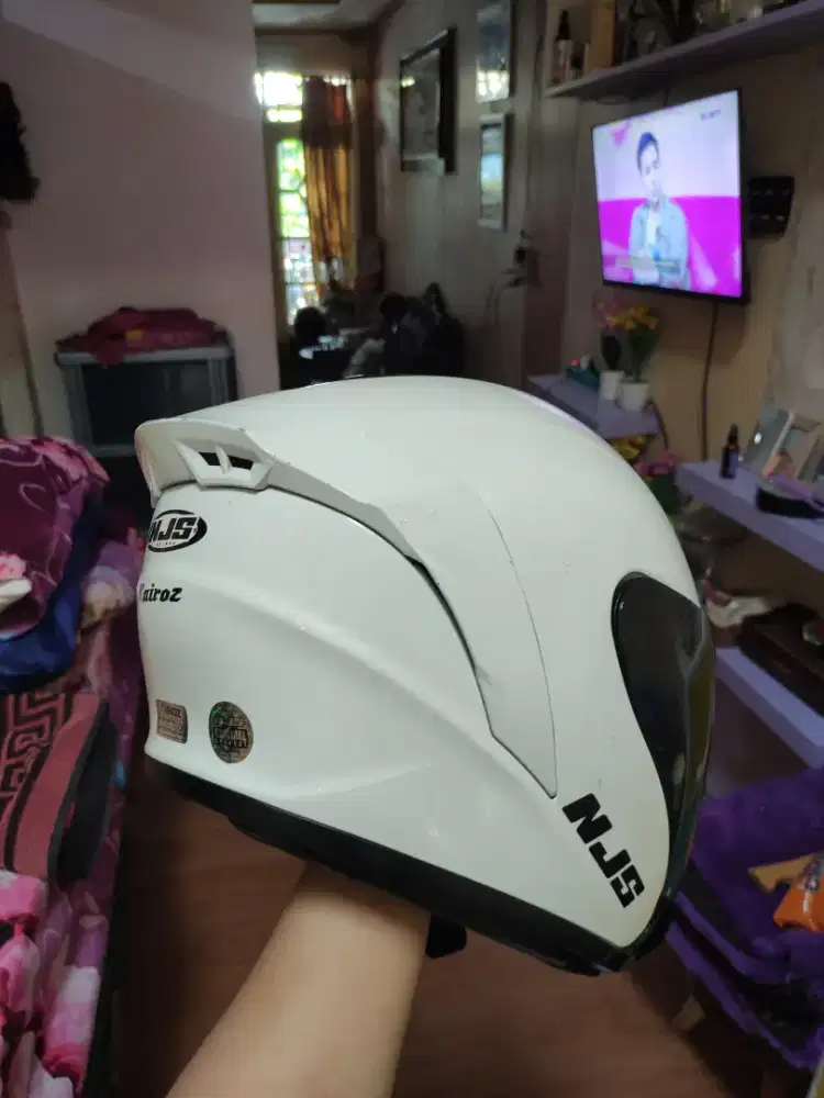 KAIROZ V1 PUTIH GLOSI