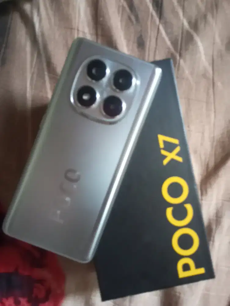 POCO X7 5G RAM 8 GB MEMORI 256 GB