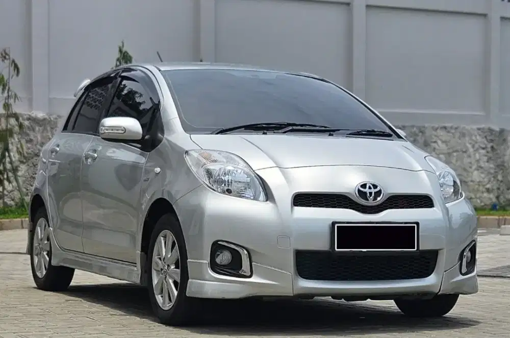 Toyota Yaris E Matic 2012