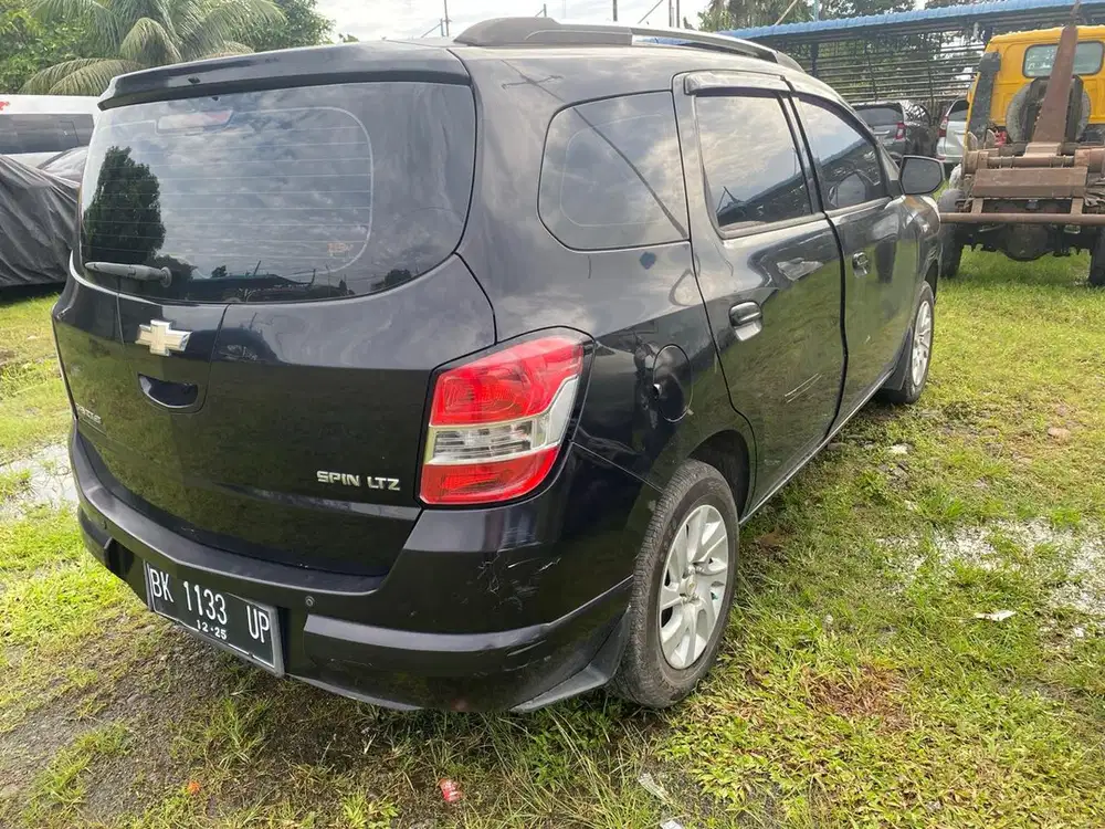 Chevrolet Spin 2015 Bensin